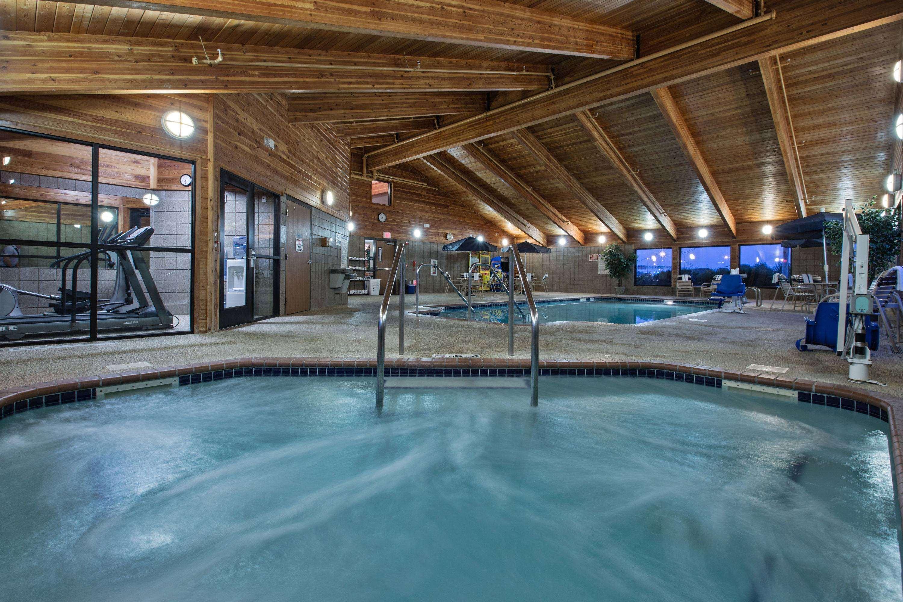 Americinn By Wyndham Fort Dodge Dış mekan fotoğraf